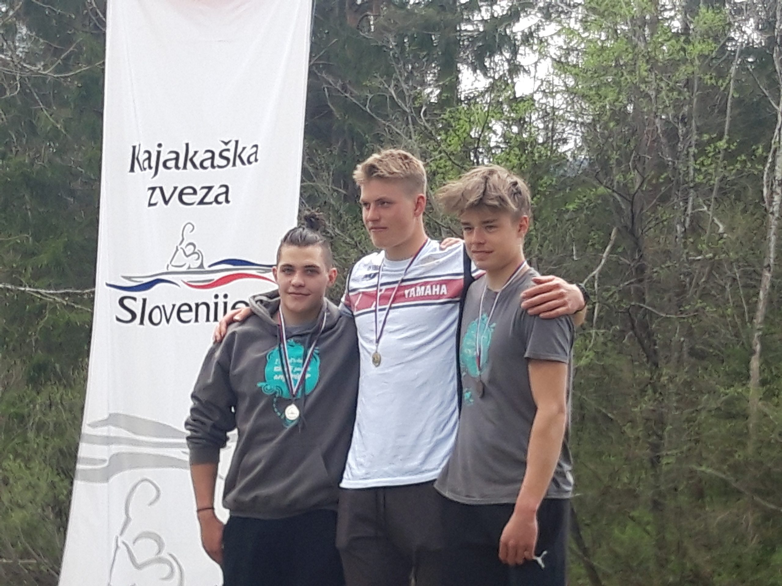Klasični spust: Ana, Simon, Vid, Helena in Tjaš državni prvaki